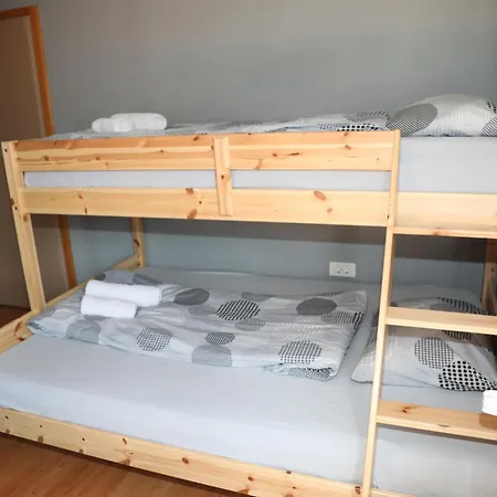 Kamelia 2 Apartment