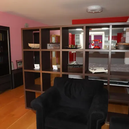 Apartment Kamelia 2 *