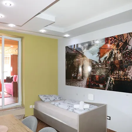 Kamelia 2 Apartment
